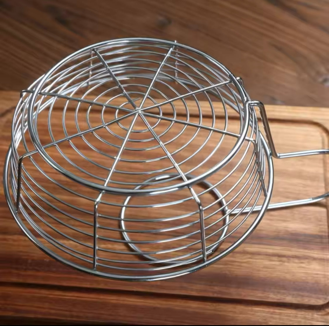 Stainless Steel French Fries Basket, Lightweight French Fries Basket, French Fries Basket With Hanging Sauce Cup, Fried Items Serving Tray Stainless Steel French Fries Basket, Lightweight French Fries Basket, French Fries Basket With Hanging Sauce Cup, Fried Items Serving Tray